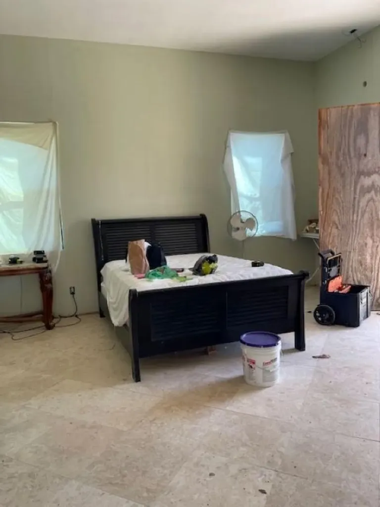 Hong Kong Street, Colony 12 Grand Bahama Freeport BS