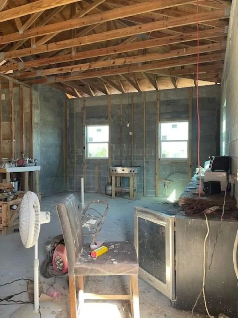 Hong Kong Street, Colony 12 Grand Bahama Freeport BS