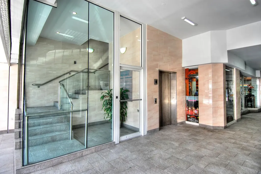 Saffrey Square, Bay Street New Providence Paradise Island BS