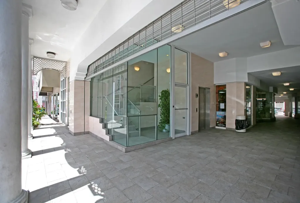 Saffrey Square, Bay Street New Providence Paradise Island BS
