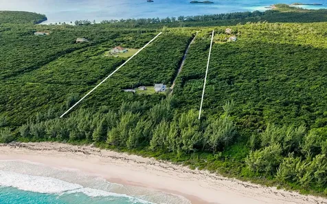 The Island Beach Club Sub Eleuthera BS