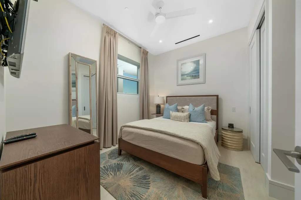 Unit 2 Sterling Commons E New Providence Paradise Island BS