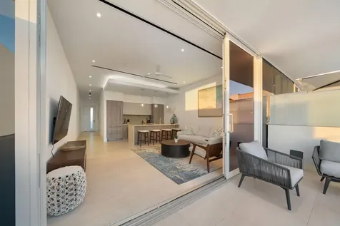 Unit 2 Sterling Commons E New Providence Paradise Island BS