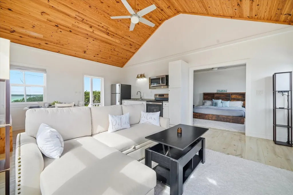 Unwind & Chillax Eleuthera BS