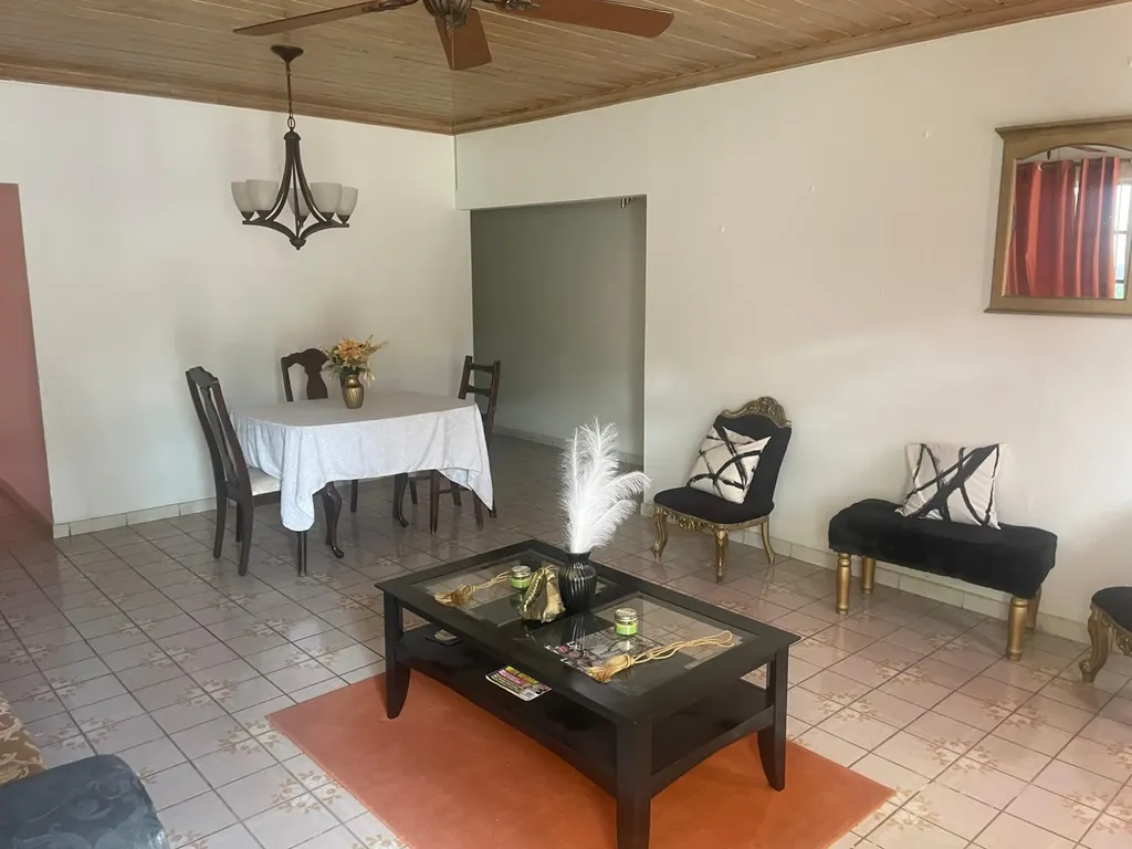 Tonique Darling Highway New Providence Paradise Island BS