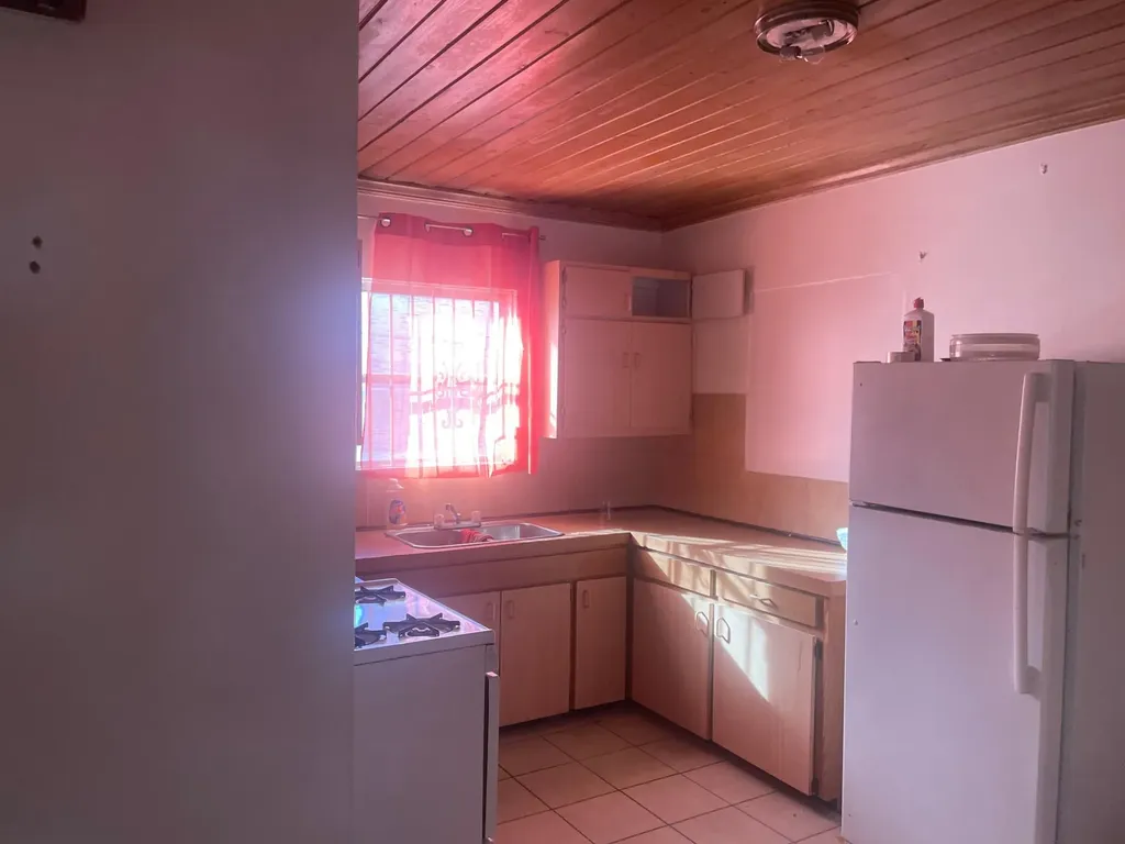 Tonique Darling Highway New Providence Paradise Island BS