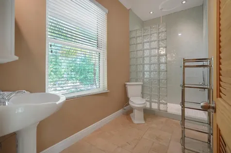 Casuarina Beach House Grand Bahama Freeport BS