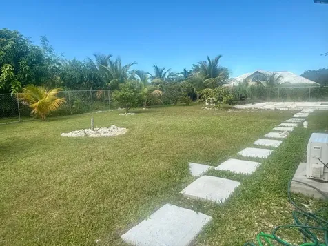 Confederates Walk Grand Bahama Freeport BS