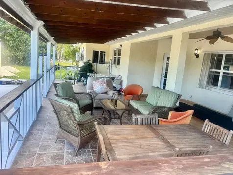 Confederates Walk Grand Bahama Freeport BS