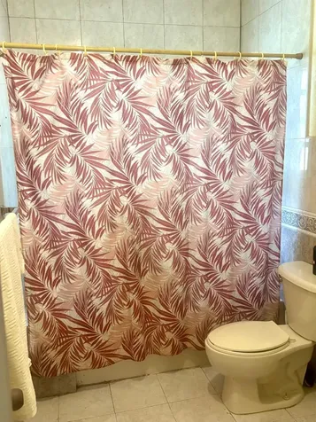 Confederates Walk Grand Bahama Freeport BS