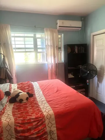 Confederates Walk Grand Bahama Freeport BS