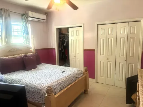 Confederates Walk Grand Bahama Freeport BS