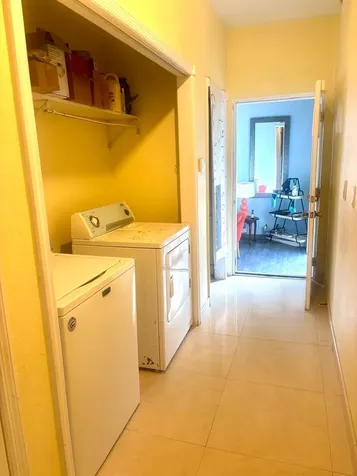 Confederates Walk Grand Bahama Freeport BS