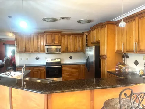 Confederates Walk Grand Bahama Freeport BS