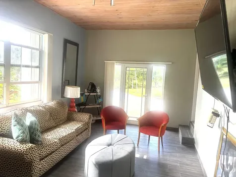 Confederates Walk Grand Bahama Freeport BS