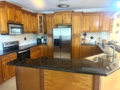 Confederates Walk Grand Bahama Freeport BS