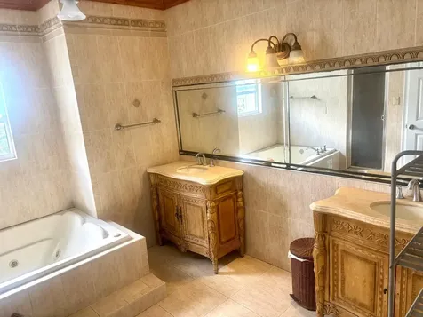 Confederates Walk Grand Bahama Freeport BS