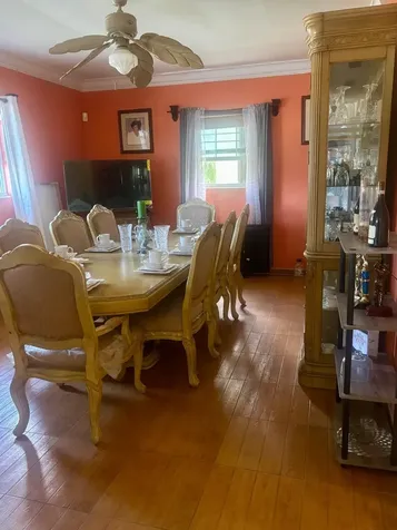 Confederates Walk Grand Bahama Freeport BS