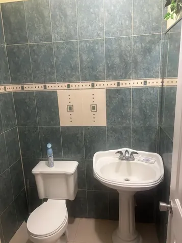 Confederates Walk Grand Bahama Freeport BS