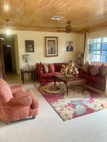 Confederates Walk Grand Bahama Freeport BS