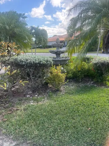 Confederates Walk Grand Bahama Freeport BS