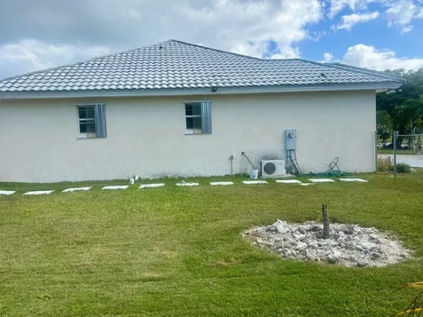 Confederates Walk Grand Bahama Freeport BS