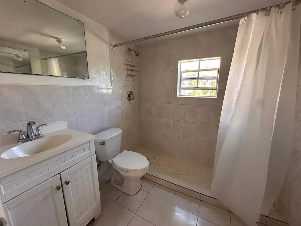 Johnson Road New Providence Paradise Island BS