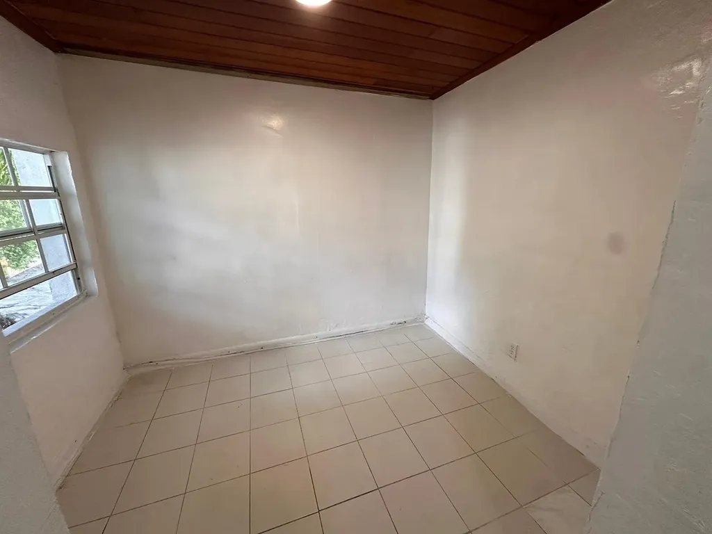 Johnson Road New Providence Paradise Island BS