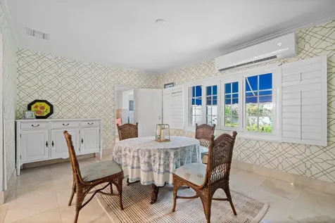 Sunset Drive New Providence Paradise Island BS