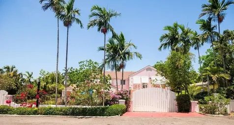 Sunset Drive New Providence Paradise Island BS