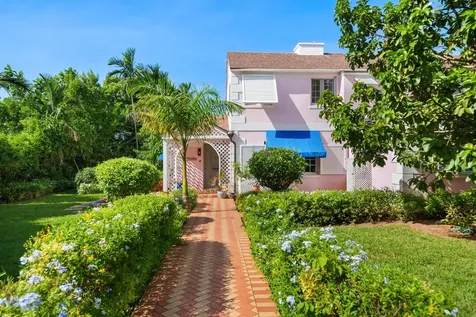 Sunset Drive New Providence Paradise Island BS