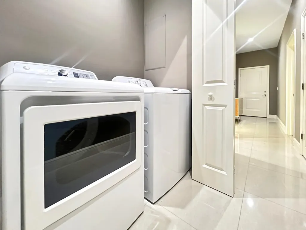 Venetian West New Providence Paradise Island BS