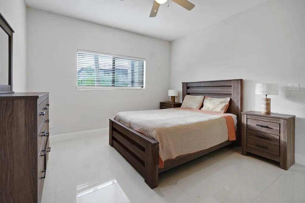 Venetian West New Providence Paradise Island BS