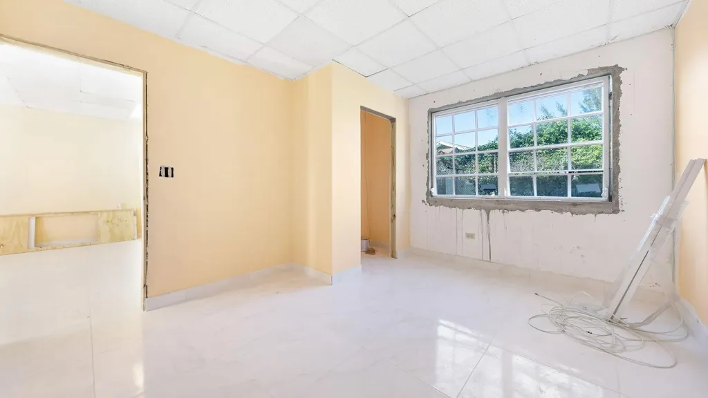 #19 Gilda Street, Kennedy New Providence Paradise Island BS