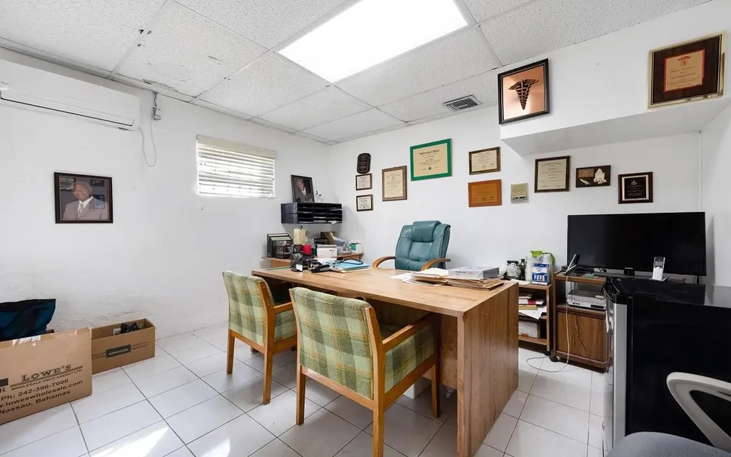 Joseph Evans Building, Shirley Heights New Providence Paradise Island BS