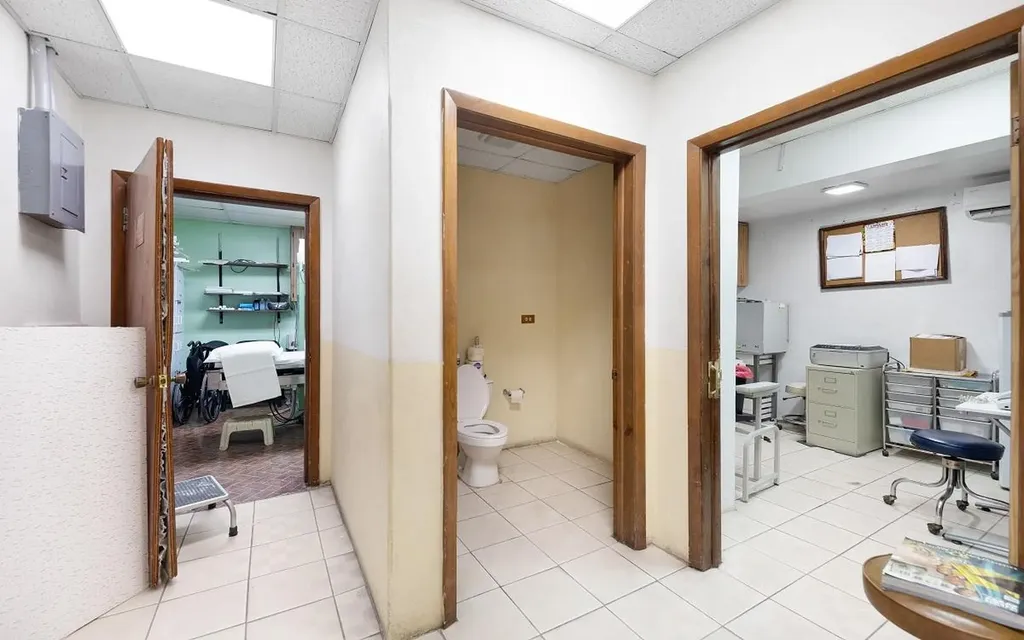 Joseph Evans Building, Shirley Heights New Providence Paradise Island BS