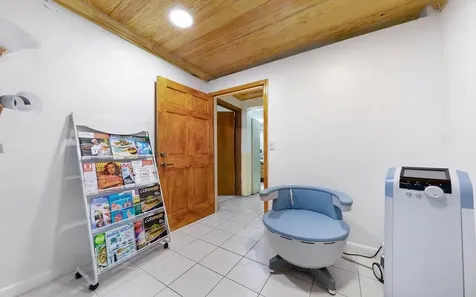 Joseph Evans Building, Shirley Heights New Providence Paradise Island BS