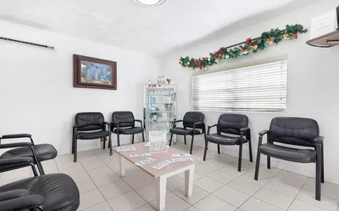 Joseph Evans Building, Shirley Heights New Providence Paradise Island BS