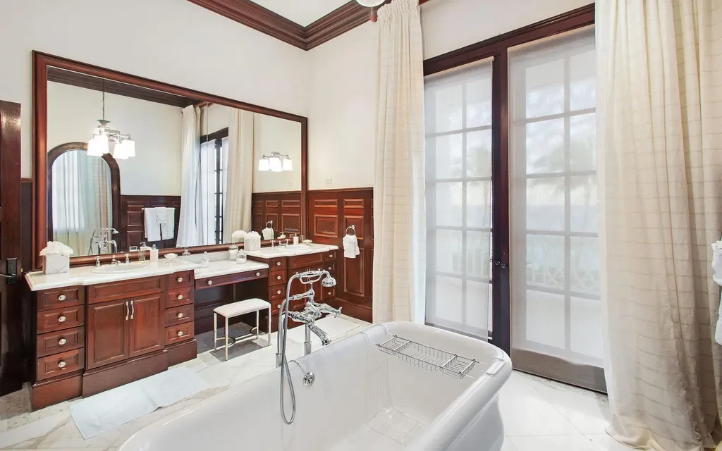 1 Ocean Club Estates New Providence Paradise Island BS