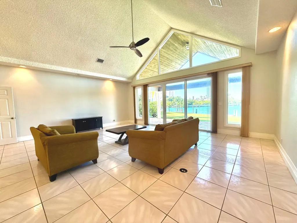 Waters Edge Grand Bahama Freeport BS