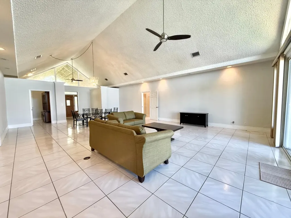 Waters Edge Grand Bahama Freeport BS