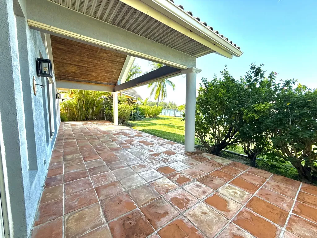 Waters Edge Grand Bahama Freeport BS