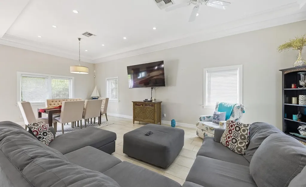 Unit 4, Albury Lane New Providence Paradise Island BS