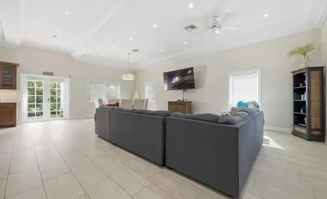 Unit 4, Albury Lane New Providence Paradise Island BS