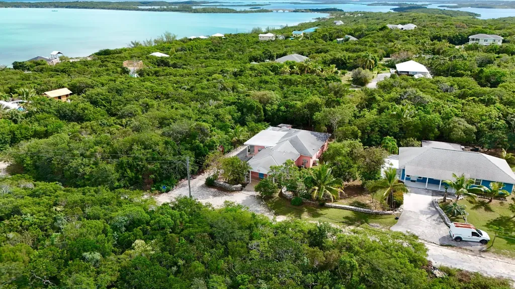Schooner Road, Flamingo B Exuma BS