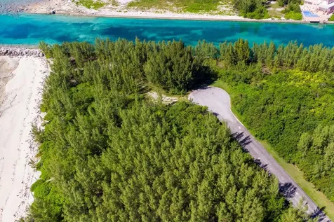 1a & 1aa, Princess Isle Grand Bahama Freeport BS