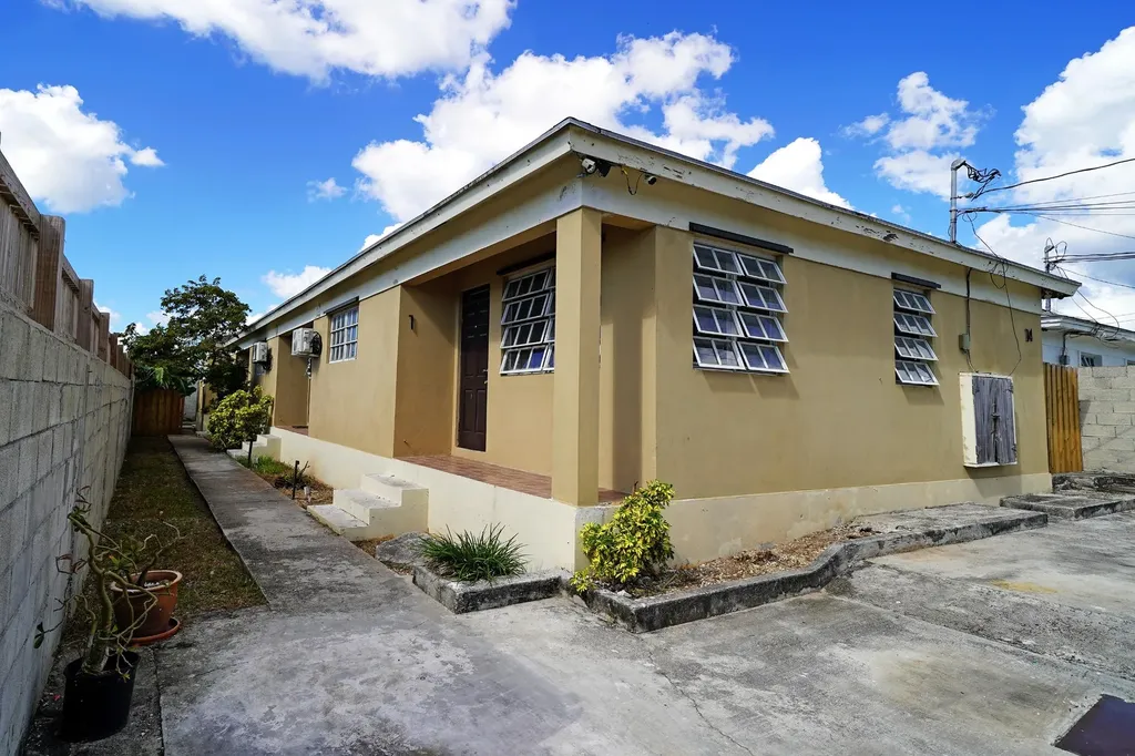 Croton Road 34 New Providence Paradise Island BS