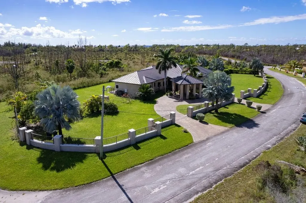 Ingot Drive Grand Bahama Freeport BS