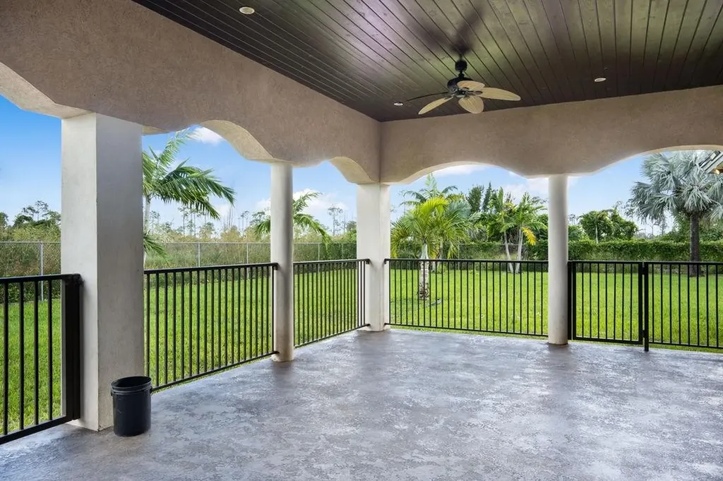 Ingot Drive Grand Bahama Freeport BS