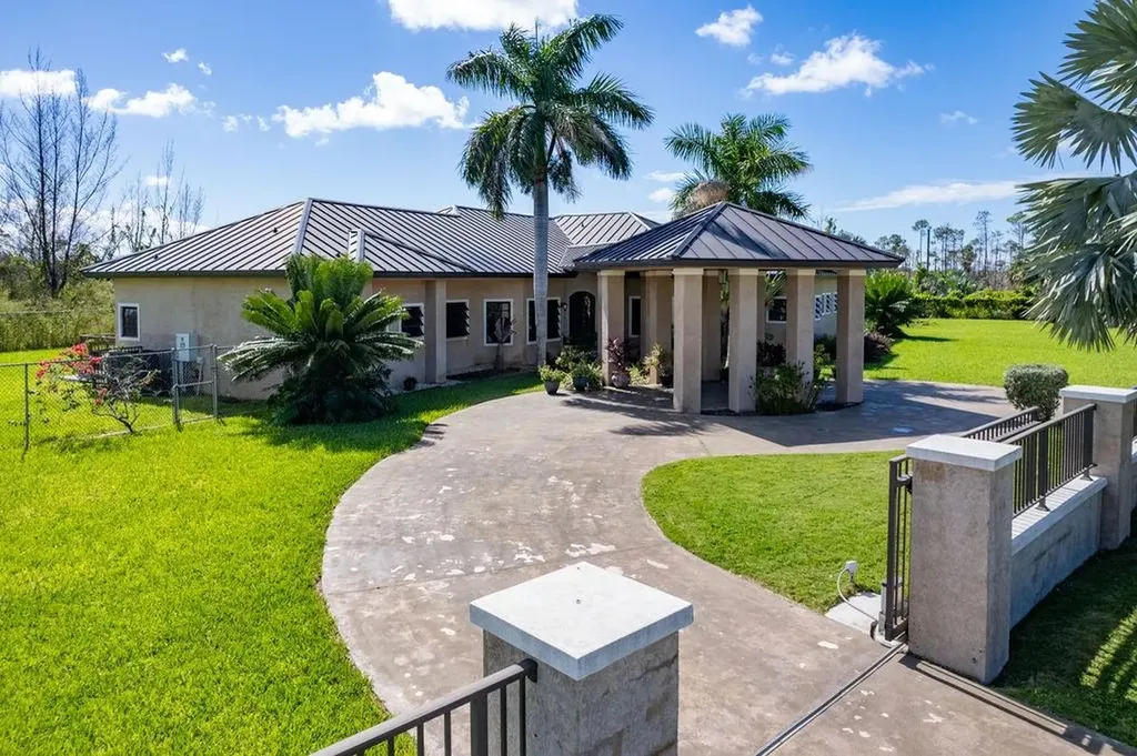 Ingot Drive Grand Bahama Freeport BS